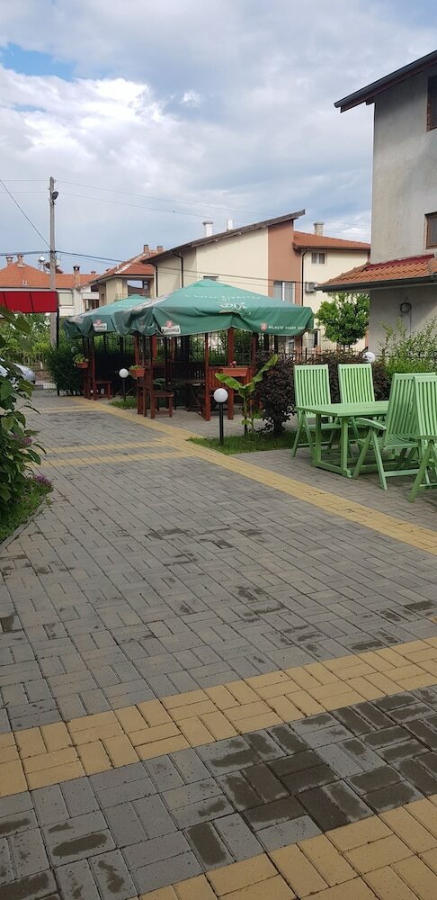 Фото Hotel Radina