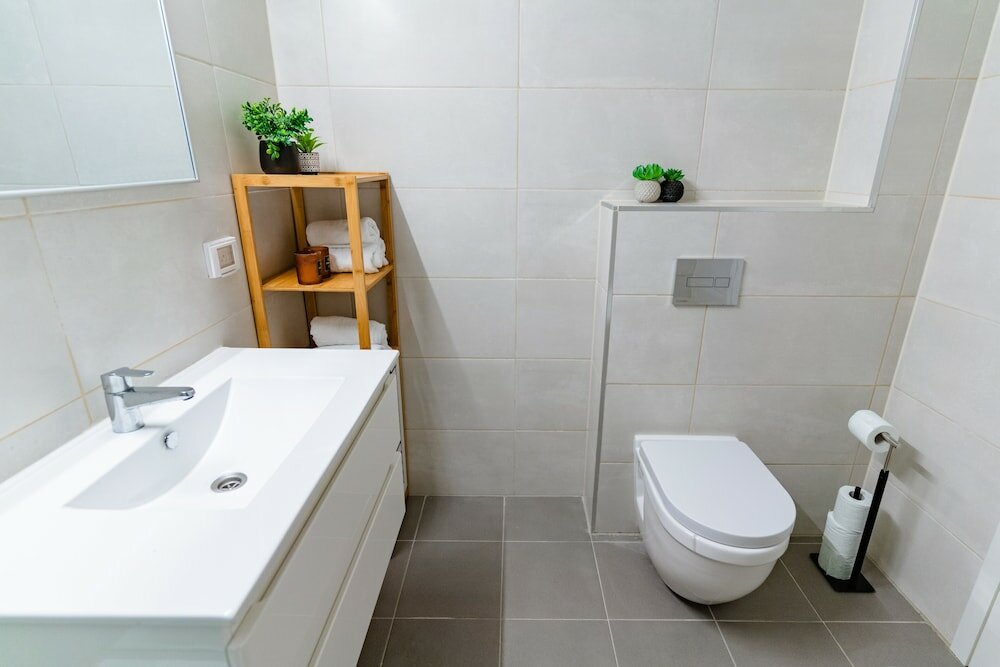 Фото Modern with Balcony Over Looking the Sea