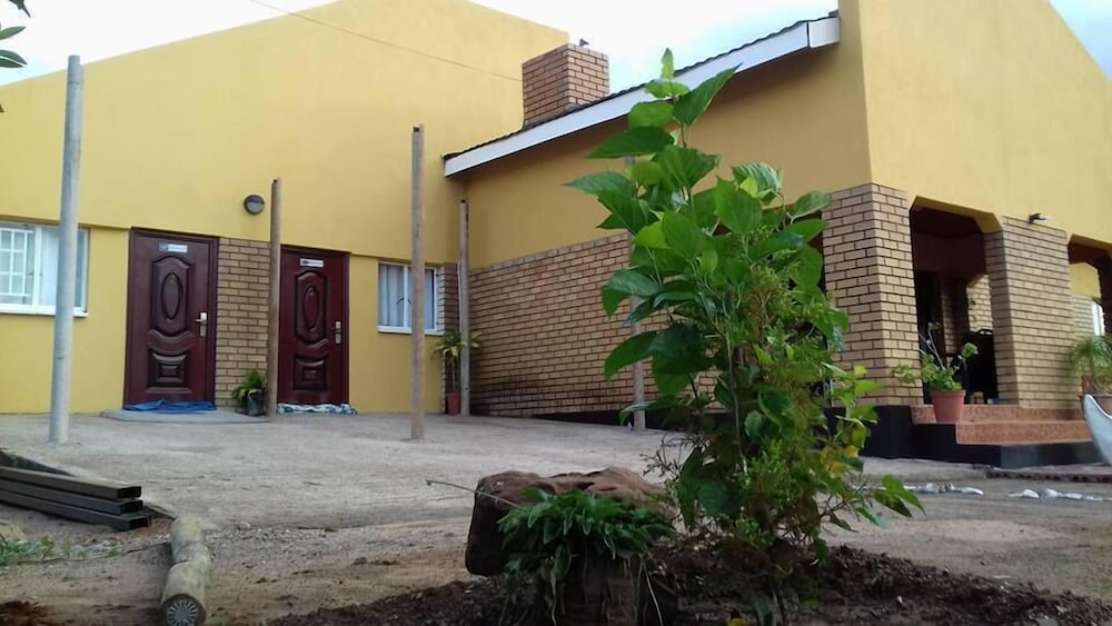 Фото Sweetberries Bed & Breakfast