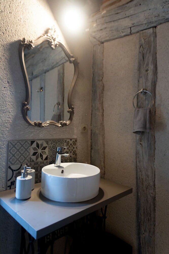 Фото La Tour aux Grains