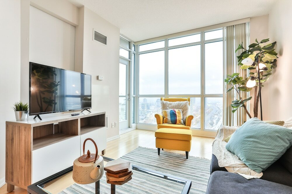 Фото Vibrant Urban Condo 2Bed 2Bath