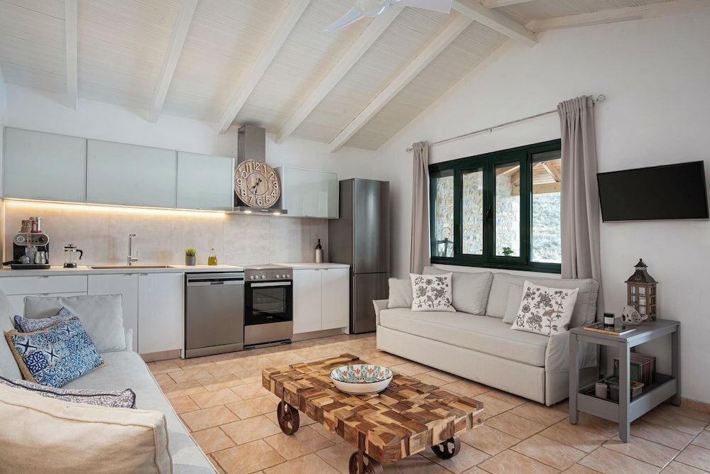 Фото K Waterfront Residence In Mani