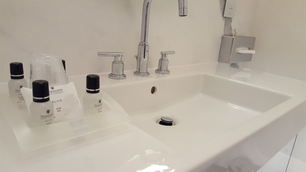 Фото Holiday Inn Paris Gare de Lyon Bastille