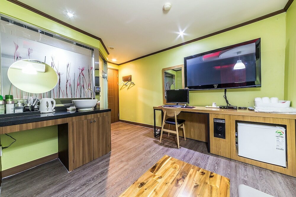 Фото Bucheon Red