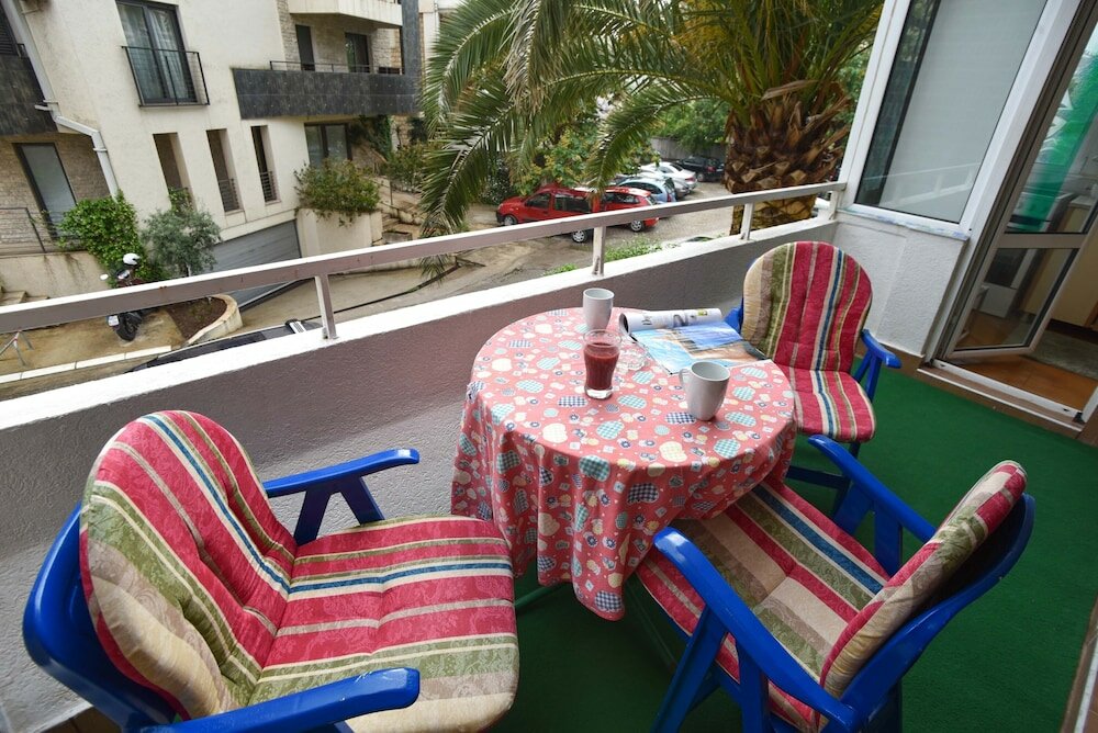 Фото Family Apartment Budva