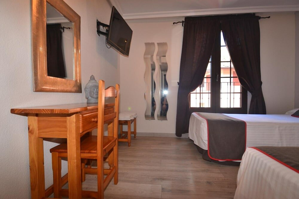 Фото Hostería El Bodegón De Gredos