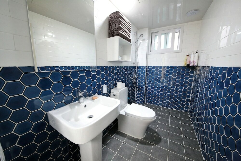 Фото Zibro H Guesthouse - Hostel