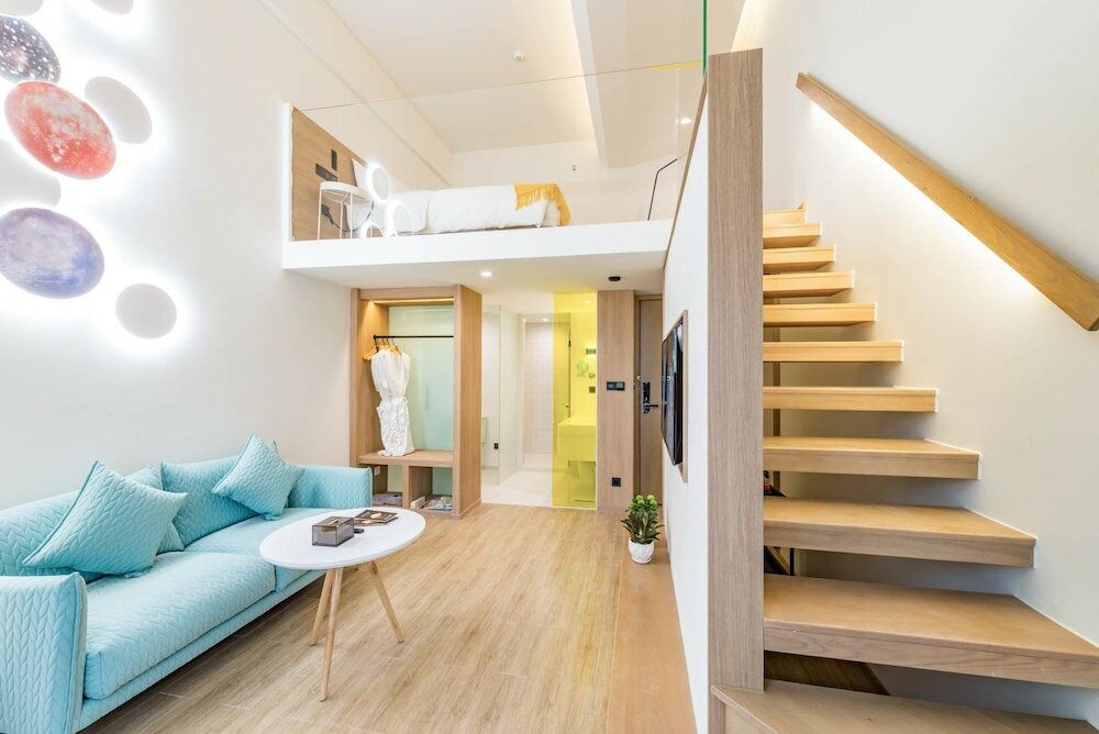 Фото Rezen Sunbow Hotel