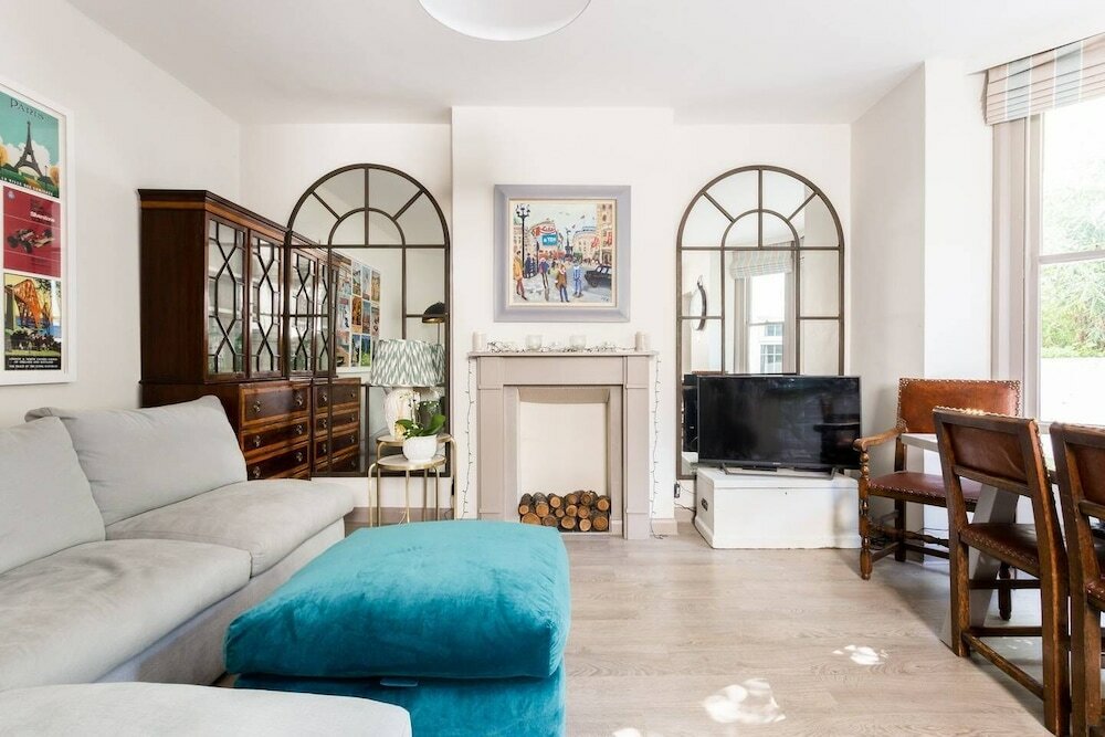 Фото Delightful 2 bed Garden Flat in Shepherd's Bush