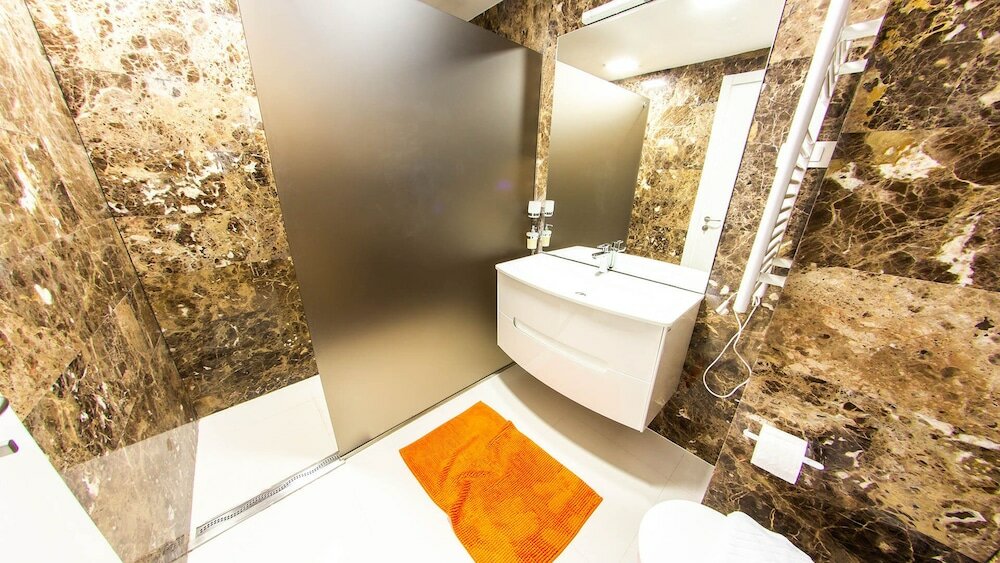 Фото Lux Sunrior