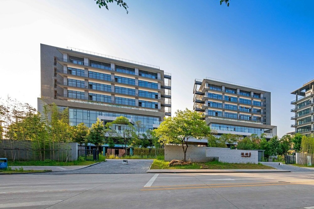 Фото Taihua Wutong Hotel