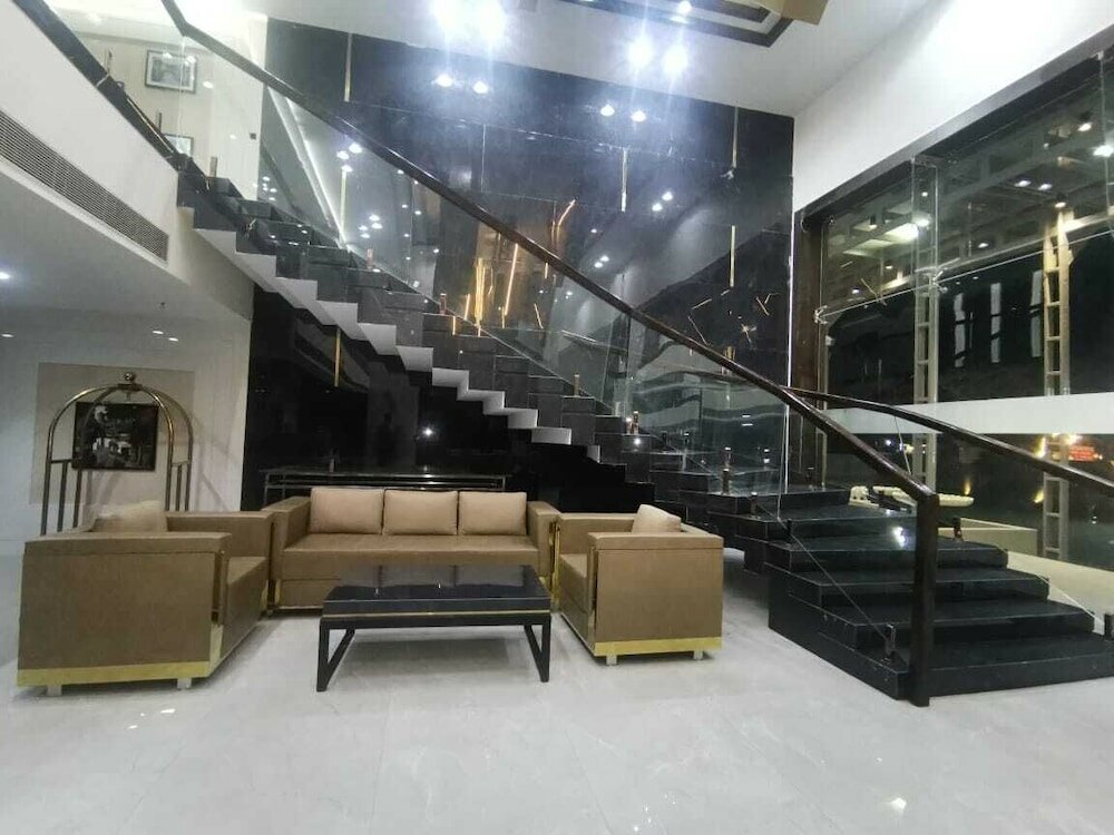 Фото Ratnapriya hotel and resort