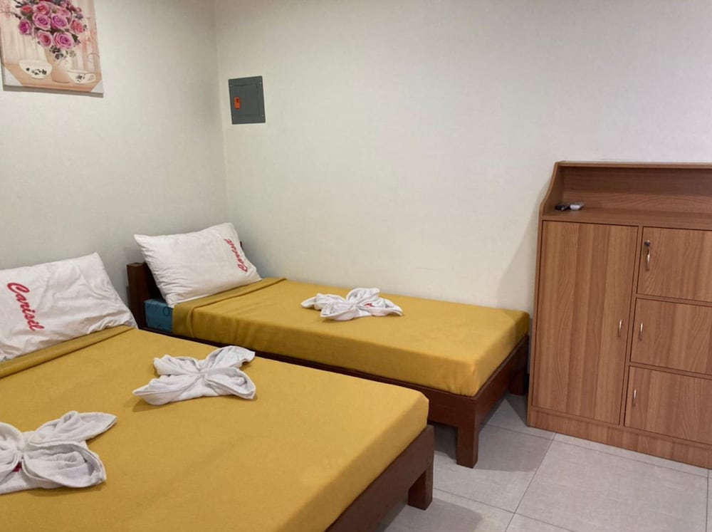 Фото Oyo 815 Carisil Bldg