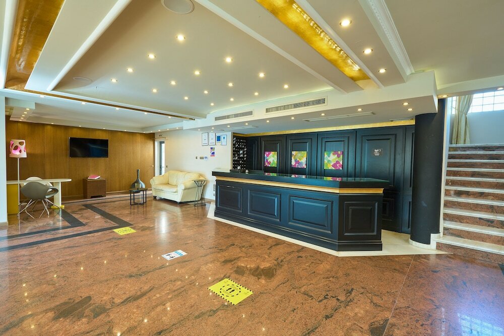 Фото Hotel Mediterranean Resort