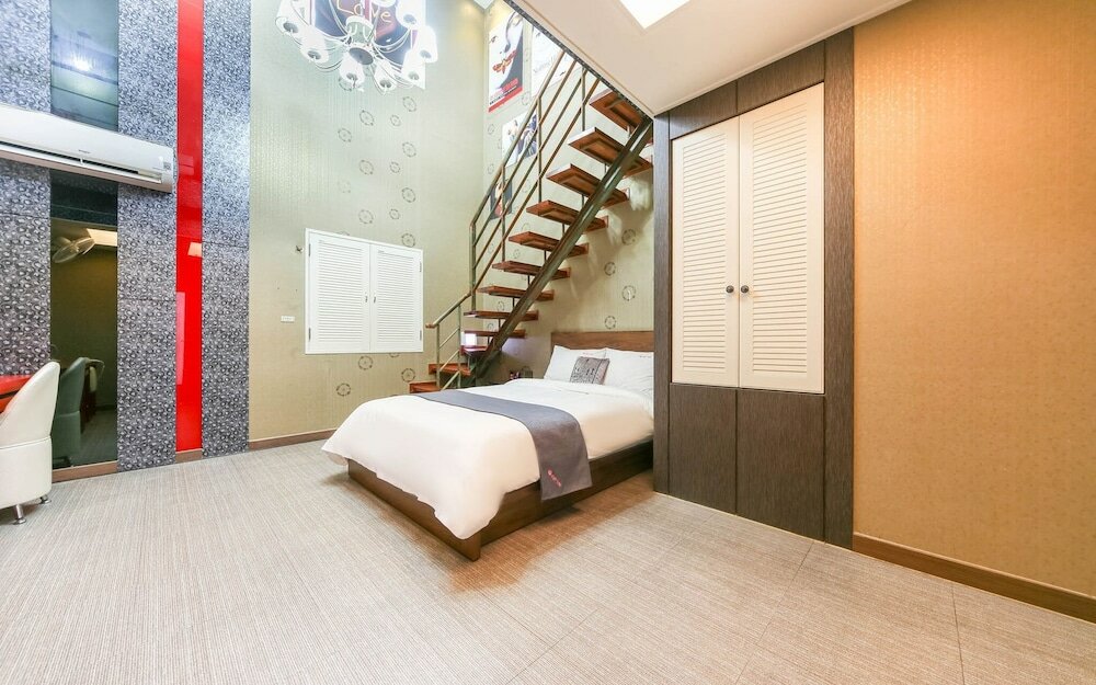 Фото Pohang Haedodong Olleh Motel