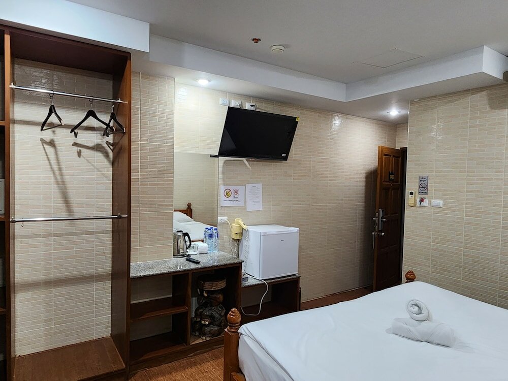 Фото Patong Dynasty Royal Hotel