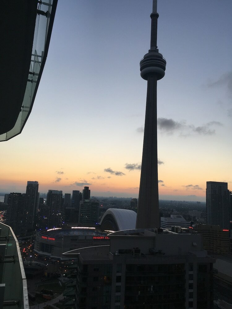 Фото To Stays - York and Lakeshore