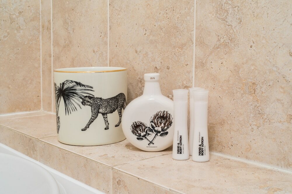 Фото Richardsons Mews by Lime Street