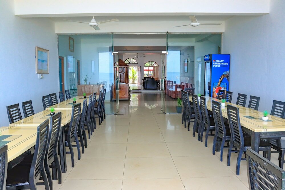 Фото New Tristar Beach Hotel