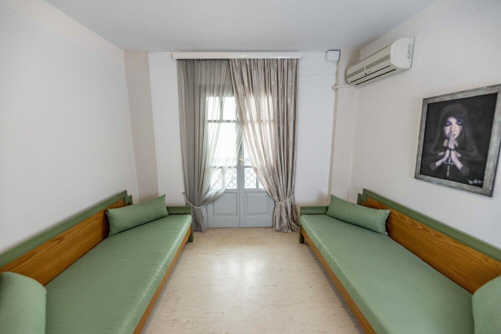 Фото Helen Suites