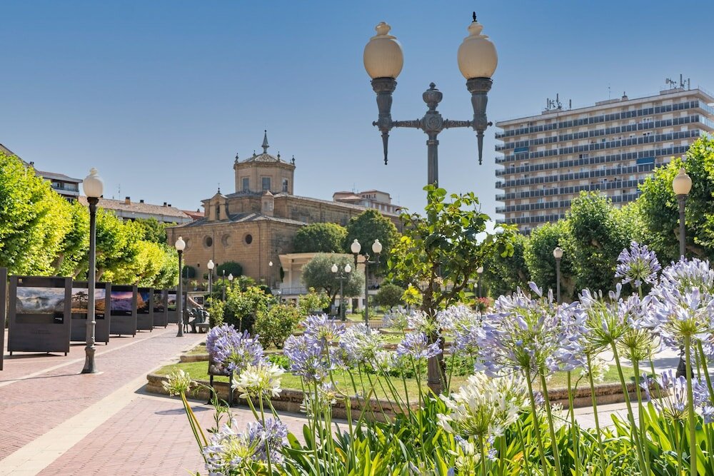 Фото Limehome Haro Calle de la Vega