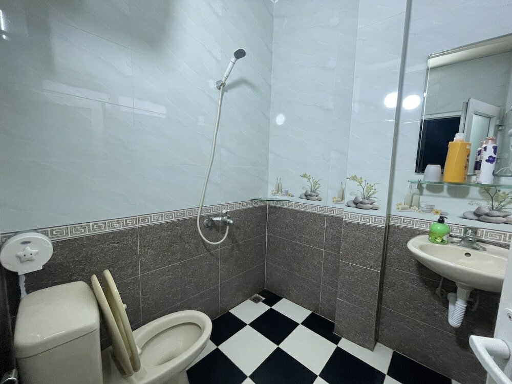 Фото Sword Lake Hostel