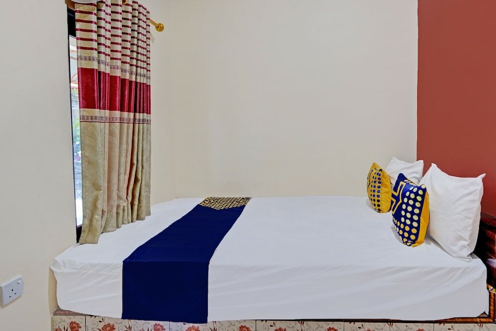 Фото Spot On 92527 Penginapan Kangean Syariah