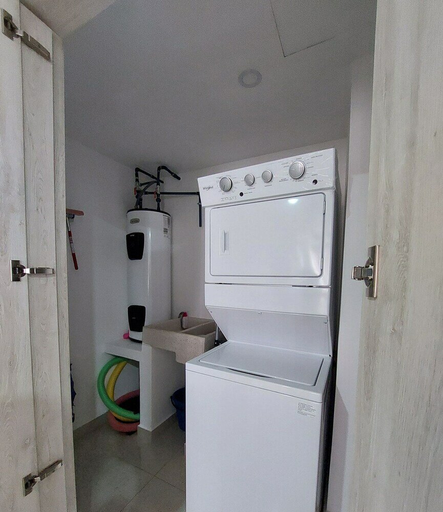 Фото Sunset View Luxury Condos