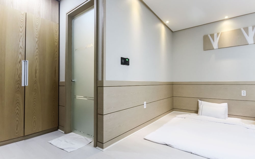 Фото Yeosu Hotel Zava