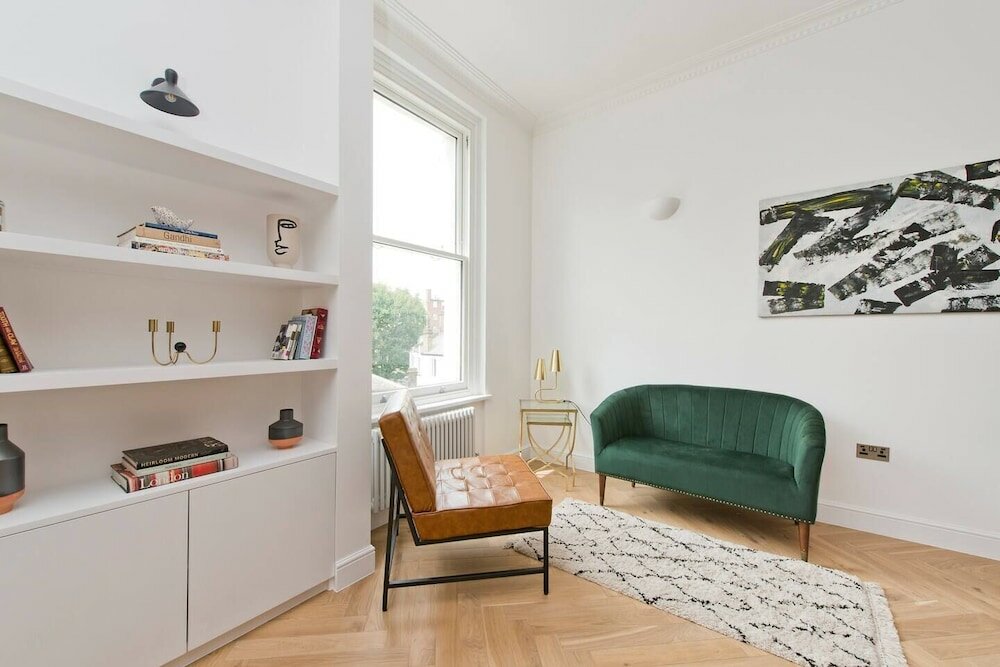 Фото Modern, Chic 1-bed in Notting Hill