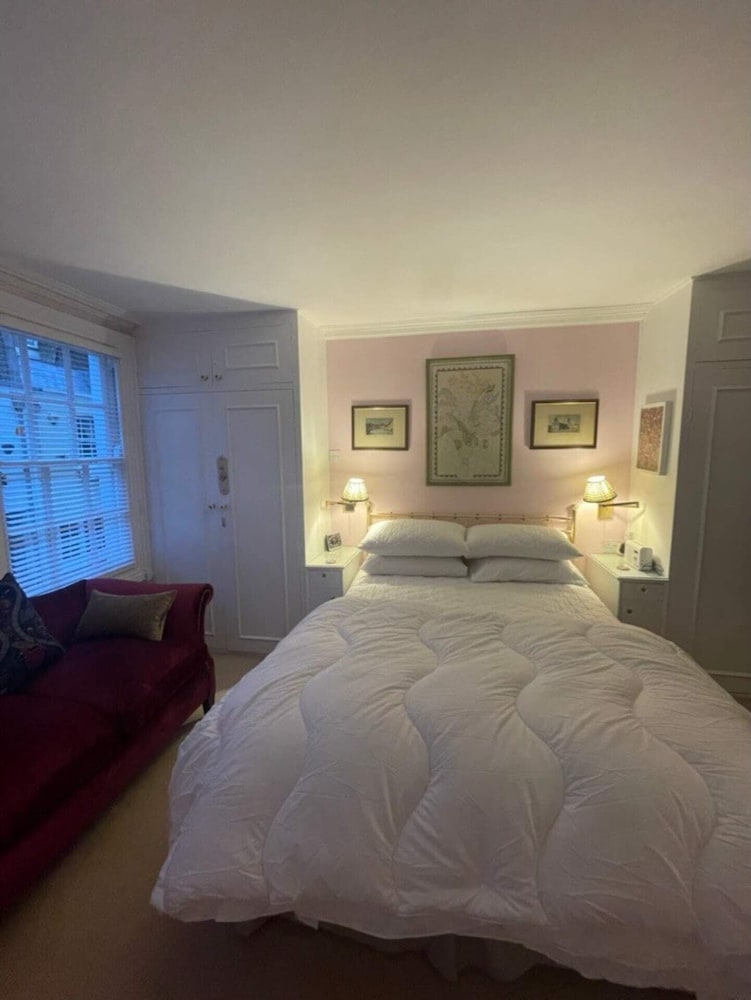 Фото Expansive 4bd Home- 15 min From Buckingham Palace!