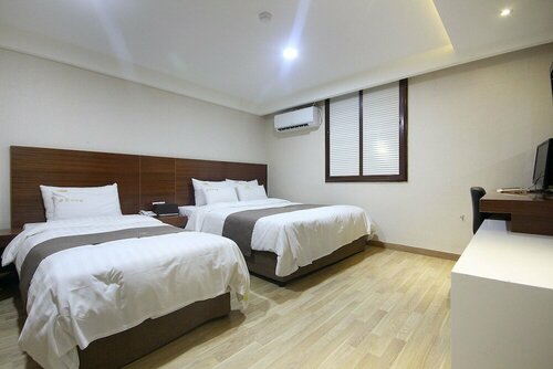 Гостиница Yeosu One Self Check-in Motel в Йосу