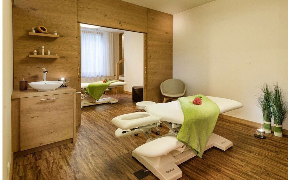 Фото Kurhotel Österreichischer Hof