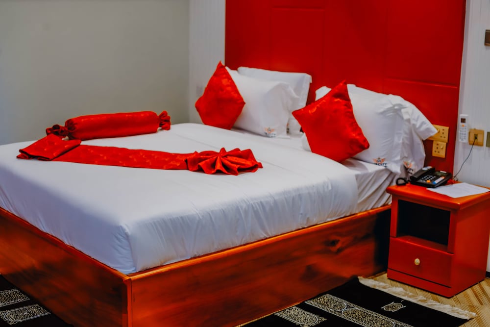 Фото Gr Comfort Hotel