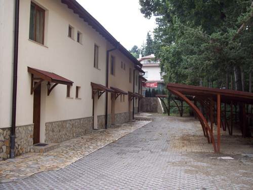 Гостиница Holiday Village Diplomat в Пернике