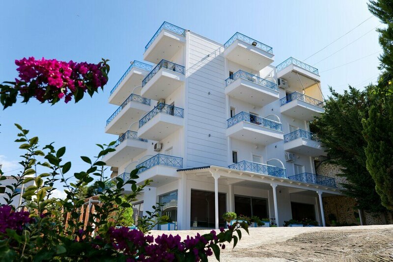 Гостиница Lovely 1-bed Apartment in Sarandë