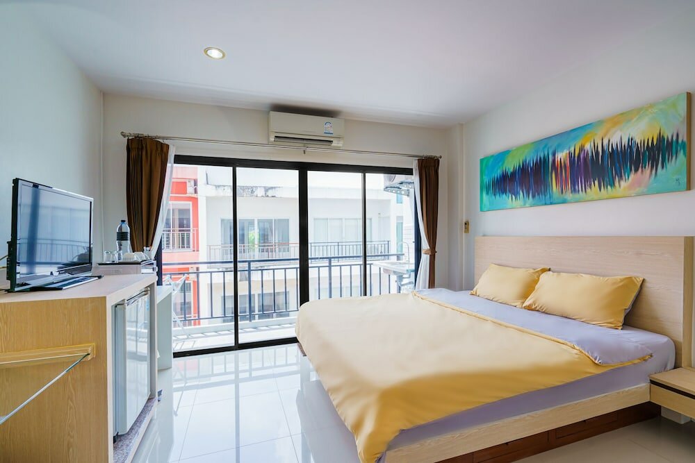 Фото Modern Place Patong Beach