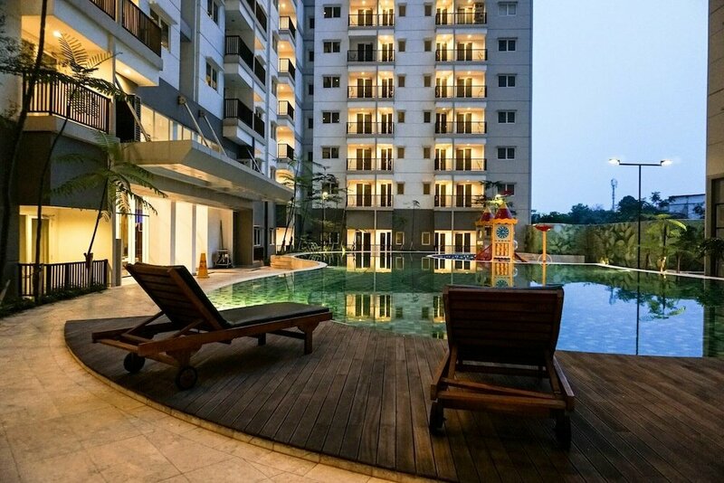 Гостиница Graceful And Cozy 2Br At Signature Park Grande Apartment в Джакарте