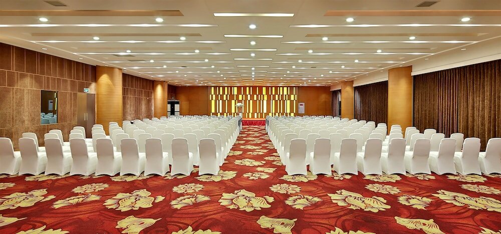 Фото Holiday Inn Chengdu Century City East Tower