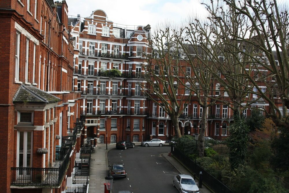 Фото Presidential Apartments - Kensington