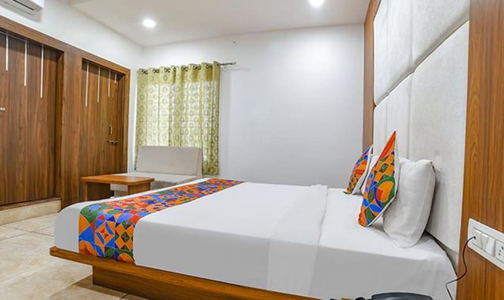 Фото Fabhotel Right Choice