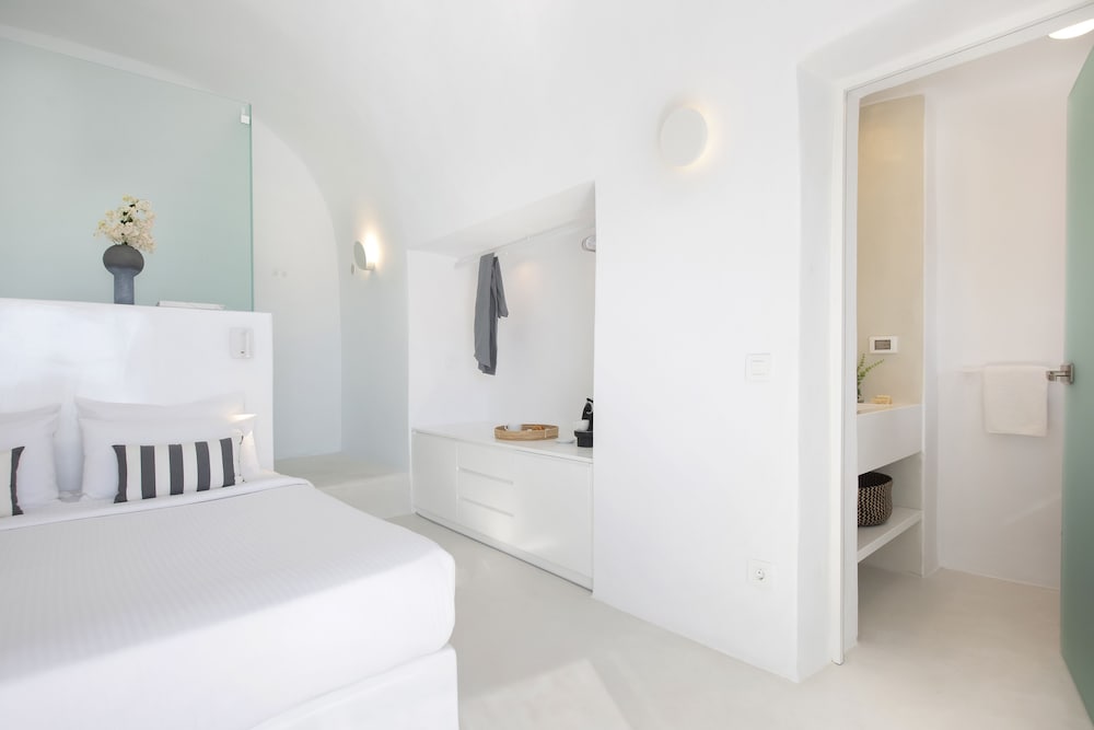 Фото Apanema Cavehouses Santorini