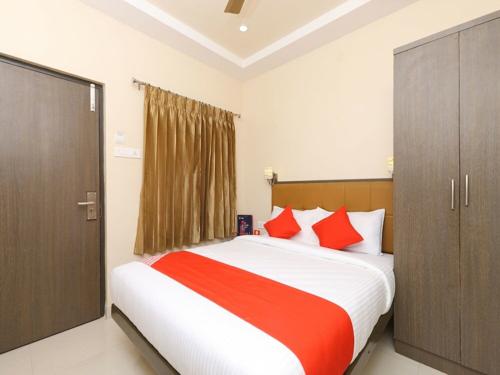 Фото Oyo 14934 Kalyani Grand