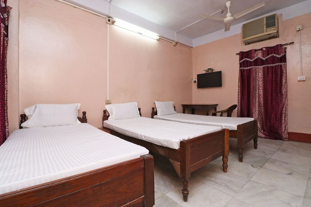 Фото Spot On 41656 Hotel Maruti