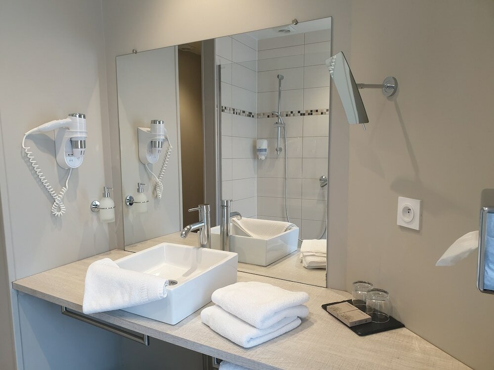 Фото Hotel Le Lion d'Or et restaurant la Table du Lion