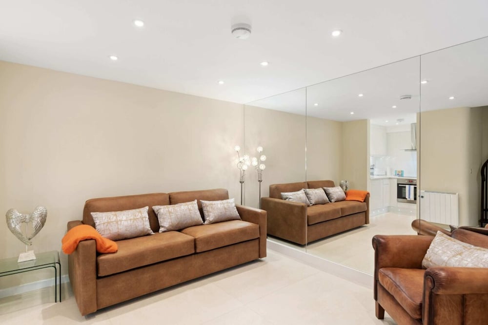 Фото Bright 1 Bedroom House near Edgware Road