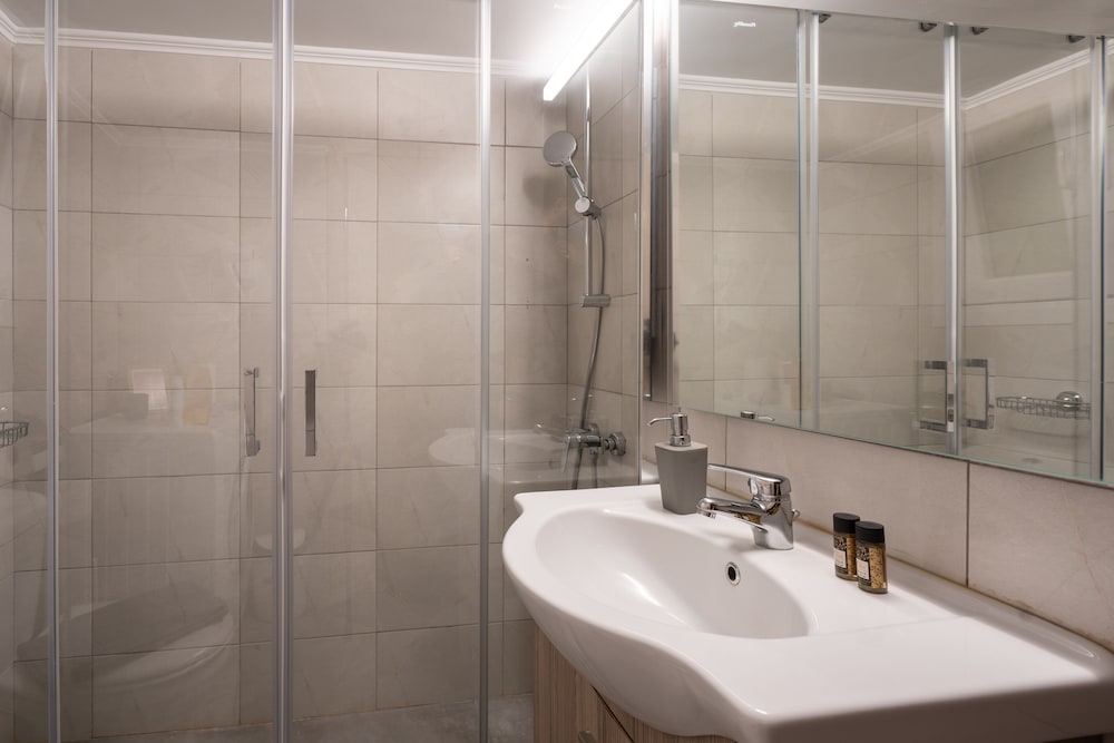 Фото Modern Apartment in Exarchia