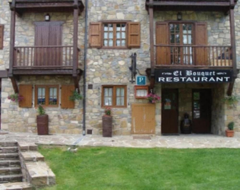 Фото Hostal El Bouquet
