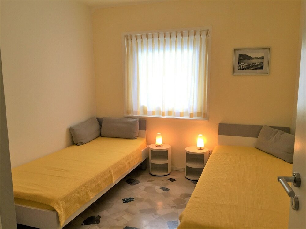 Фото Direct on Lugano Lake: Take a Swim From Your Villa