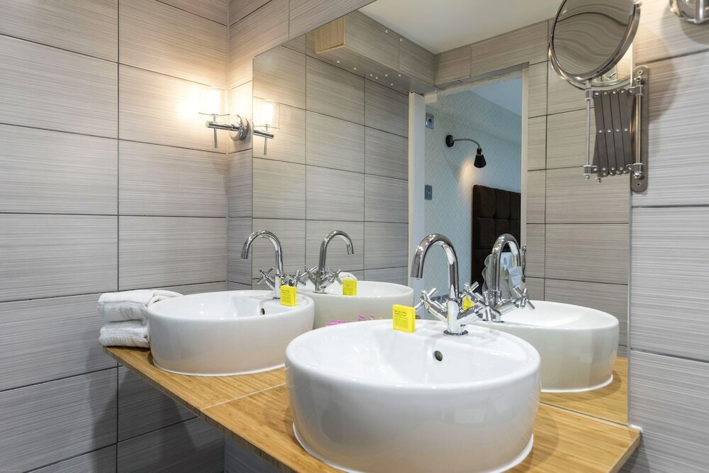 Фото Отель Shepherds Bush London